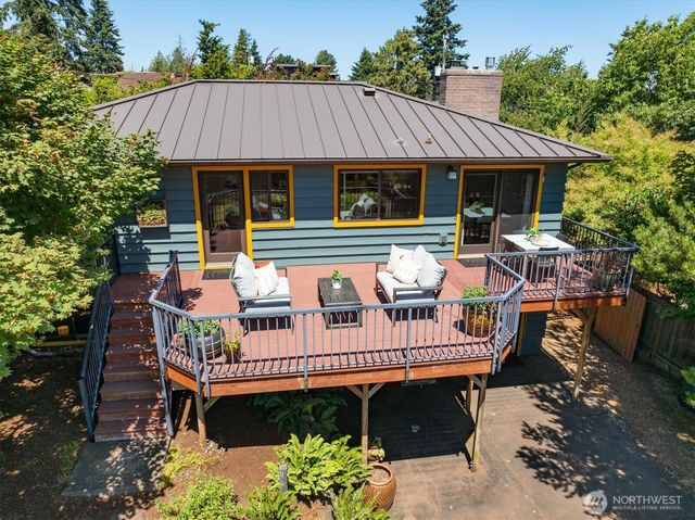 745 N 97th Street, Seattle, WA 98103