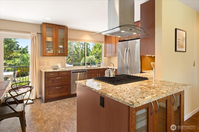 745 N 97th Street, Seattle, WA 98103