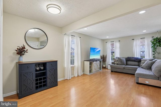 5720 CEDAR LN, Columbia, MD 21044