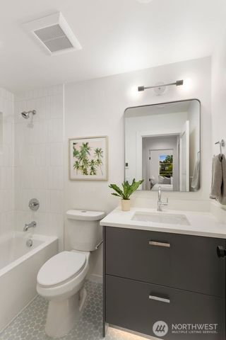 3936 B S Angeline Street, Seattle, WA 98118