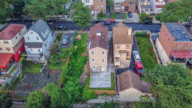 3919 Murdock Avenue, Bronx, NY 10466