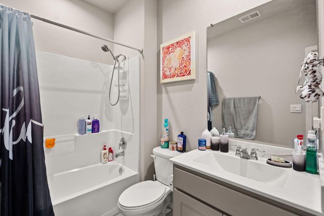 10725 Aspiration Lane SW, Albuquerque, NM 87121