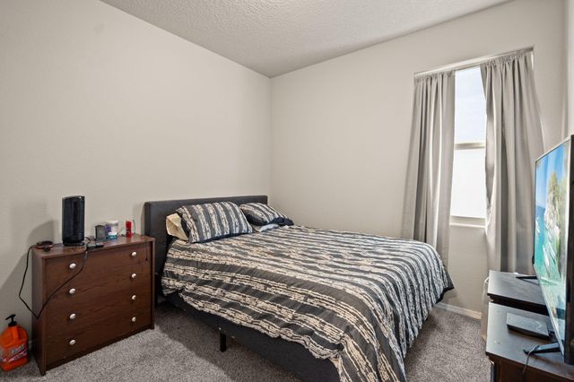 10725 Aspiration Lane SW, Albuquerque, NM 87121