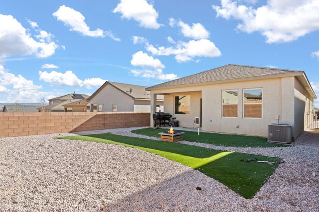 10725 Aspiration Lane SW, Albuquerque, NM 87121