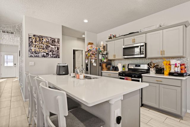 10725 Aspiration Lane SW, Albuquerque, NM 87121