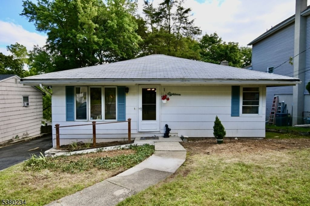 18 Delaware Ave, Rockaway Twp., NJ 07866