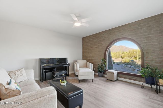 6551 N Camino Abbey, Tucson, AZ 85718