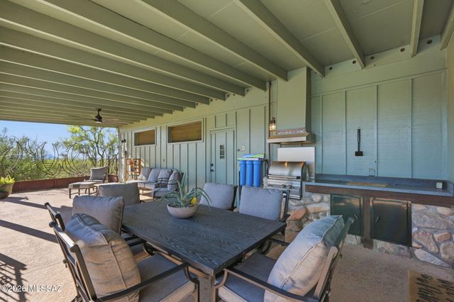 6551 N Camino Abbey, Tucson, AZ 85718