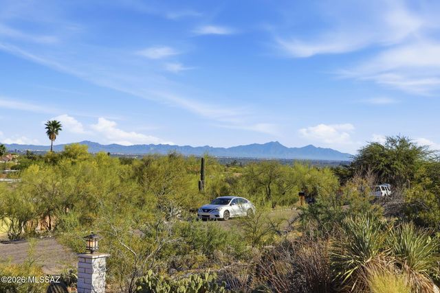 6551 N Camino Abbey, Tucson, AZ 85718