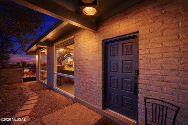 6551 N Camino Abbey, Tucson, AZ 85718