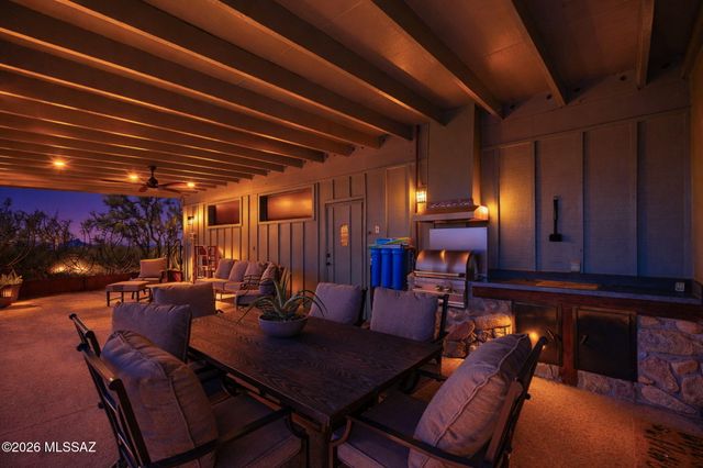 6551 N Camino Abbey, Tucson, AZ 85718