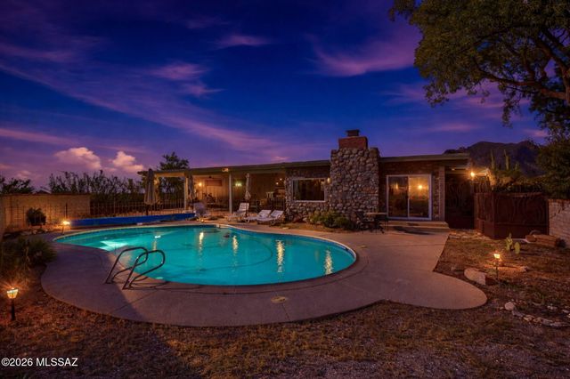 6551 N Camino Abbey, Tucson, AZ 85718