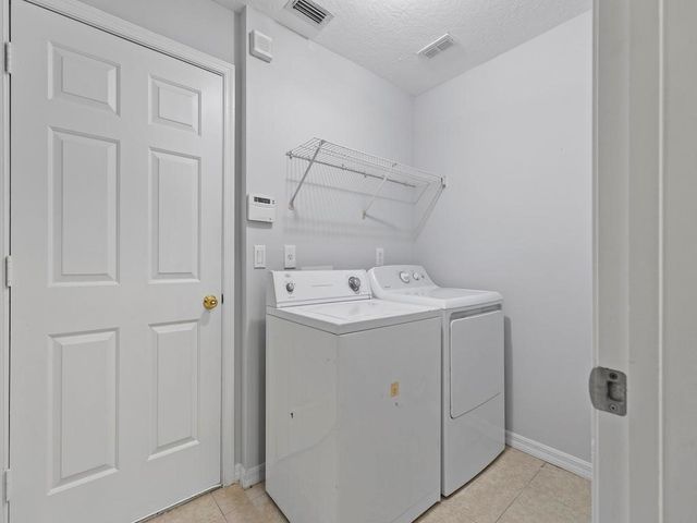 483 S Key Lime Square SW, Vero Beach, FL 32968