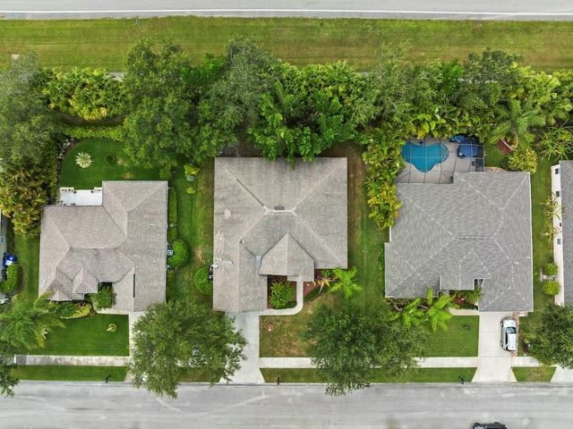 483 S Key Lime Square SW, Vero Beach, FL 32968