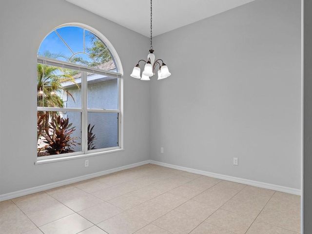 483 S Key Lime Square SW, Vero Beach, FL 32968