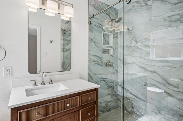 1831 Swan Drive, Dallas, TX 75228