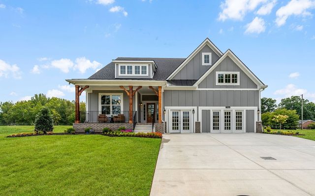 7904 Pine Street, Fairview, TN 37062