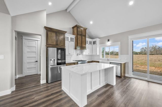 93 Long Horn Loop, New Waverly, TX 77358