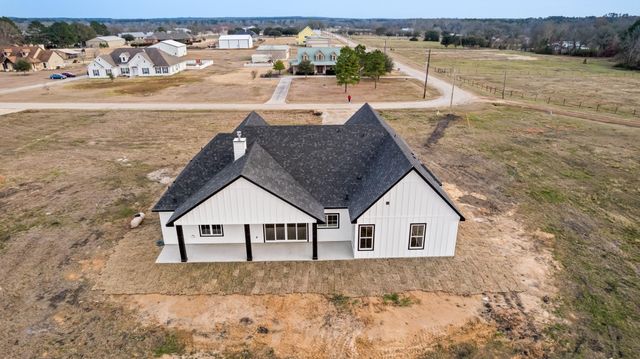 93 Long Horn Loop, New Waverly, TX 77358