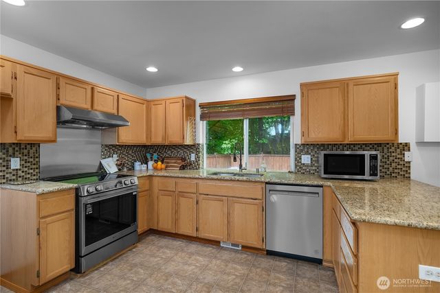 3335 68th Avenue SW, Tumwater, WA 98512