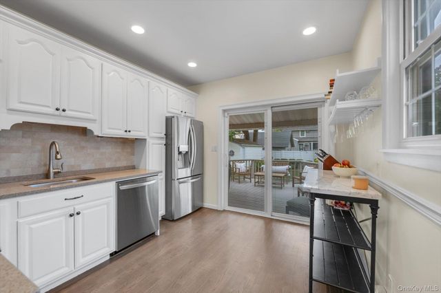 54 Rolling Street, Lynbrook, NY 11563