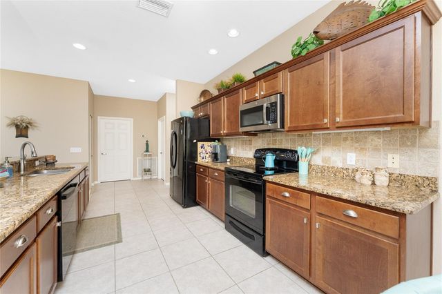 25567 HERITAGE LAKE BOULEVARD 29, Punta Gorda, FL 33983