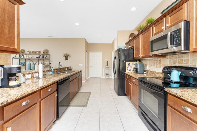 25567 HERITAGE LAKE BOULEVARD 29, Punta Gorda, FL 33983