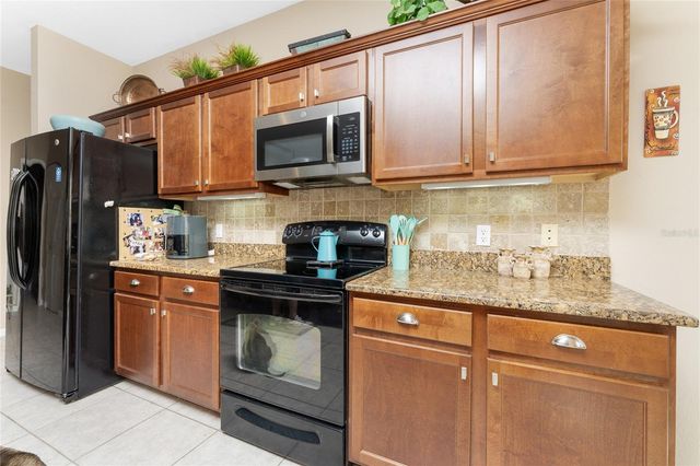 25567 HERITAGE LAKE BOULEVARD 29, Punta Gorda, FL 33983