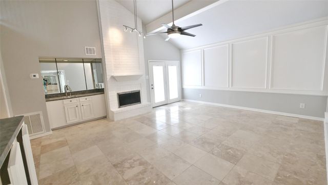 8003 Oakwood Forest Drive, Houston, TX 77040