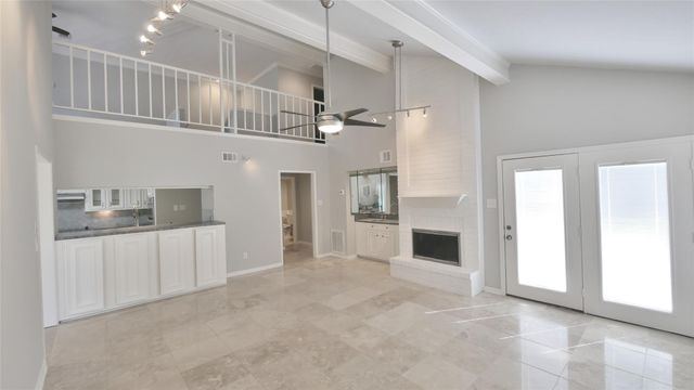 8003 Oakwood Forest Drive, Houston, TX 77040