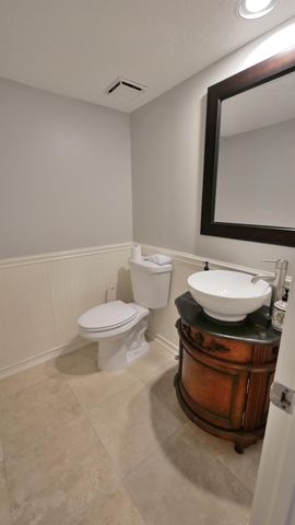 8003 Oakwood Forest Drive, Houston, TX 77040