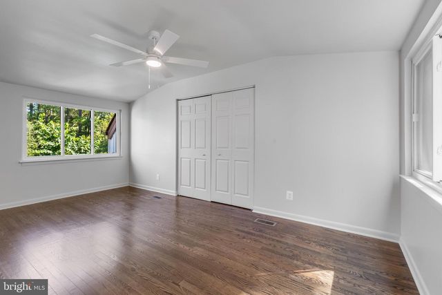 1518 FARSTA CT, Reston, VA 20190