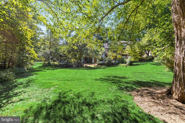 1518 FARSTA CT, Reston, VA 20190