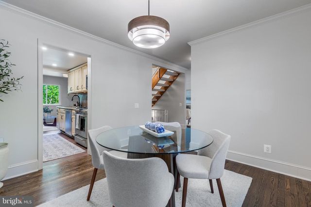 1518 FARSTA CT, Reston, VA 20190