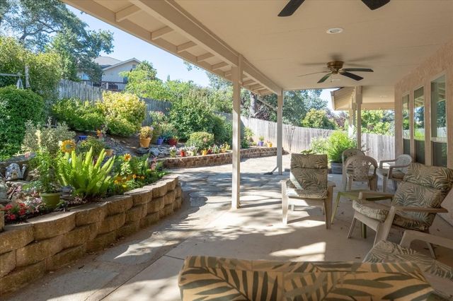 431 Live Oak Dr Dr, Angels Camp, CA 95222