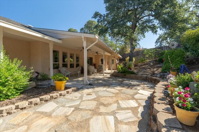 431 Live Oak Dr Dr, Angels Camp, CA 95222