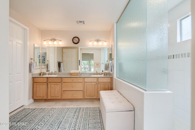 495 N Hale Drive, Green Valley, AZ 85614