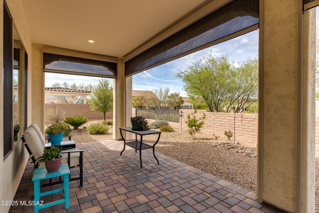495 N Hale Drive, Green Valley, AZ 85614