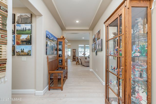 495 N Hale Drive, Green Valley, AZ 85614