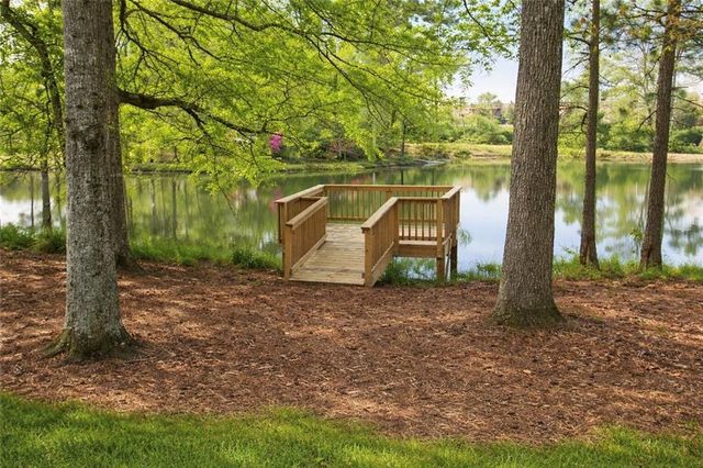 615 Clark Lake Estates Drive, Grayson, GA 30017