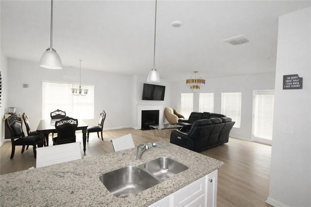 615 Clark Lake Estates Drive, Grayson, GA 30017