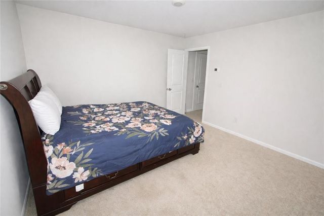 615 Clark Lake Estates Drive, Grayson, GA 30017