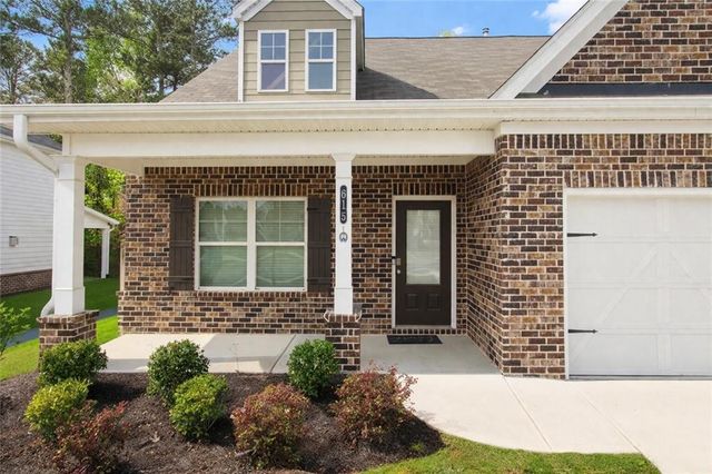 615 Clark Lake Estates Drive, Grayson, GA 30017