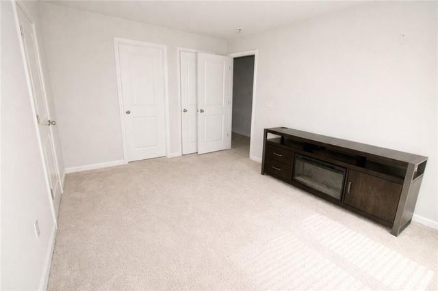 615 Clark Lake Estates Drive, Grayson, GA 30017