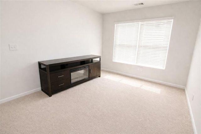 615 Clark Lake Estates Drive, Grayson, GA 30017