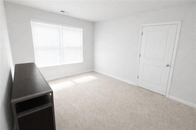 615 Clark Lake Estates Drive, Grayson, GA 30017