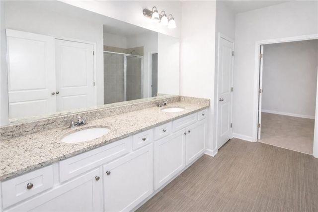 615 Clark Lake Estates Drive, Grayson, GA 30017