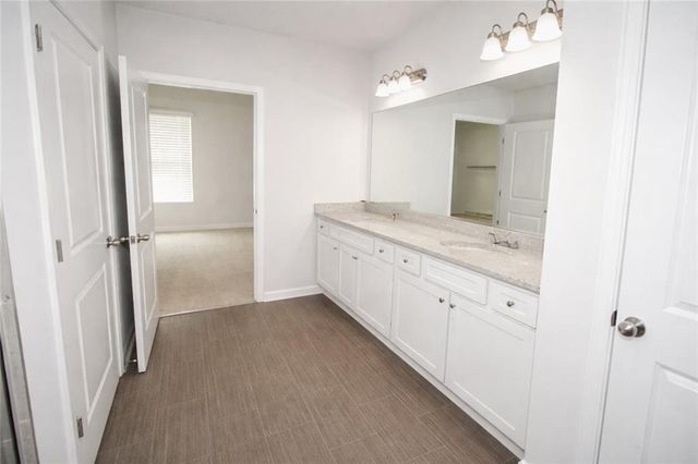 615 Clark Lake Estates Drive, Grayson, GA 30017