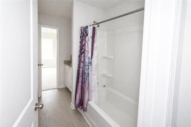 615 Clark Lake Estates Drive, Grayson, GA 30017