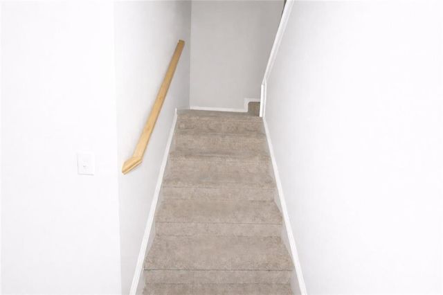 615 Clark Lake Estates Drive, Grayson, GA 30017